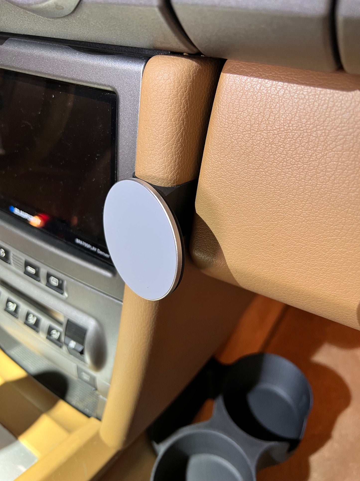 Phone Mount for Porsche 911 / 997 / 987 Boxster and Cayman — MagSafe Mount
