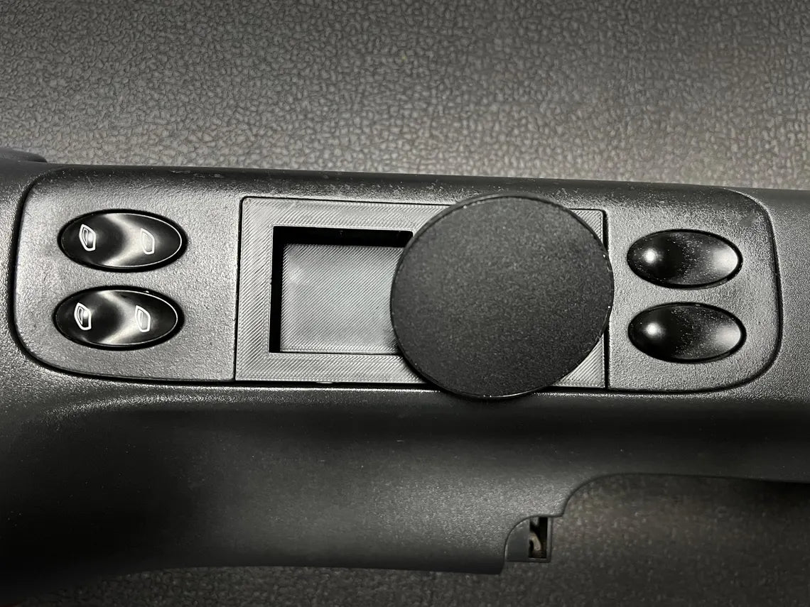Porsche 911 / 996 / Boxster 986 — Ash Tray MagSafe Phone Mount
